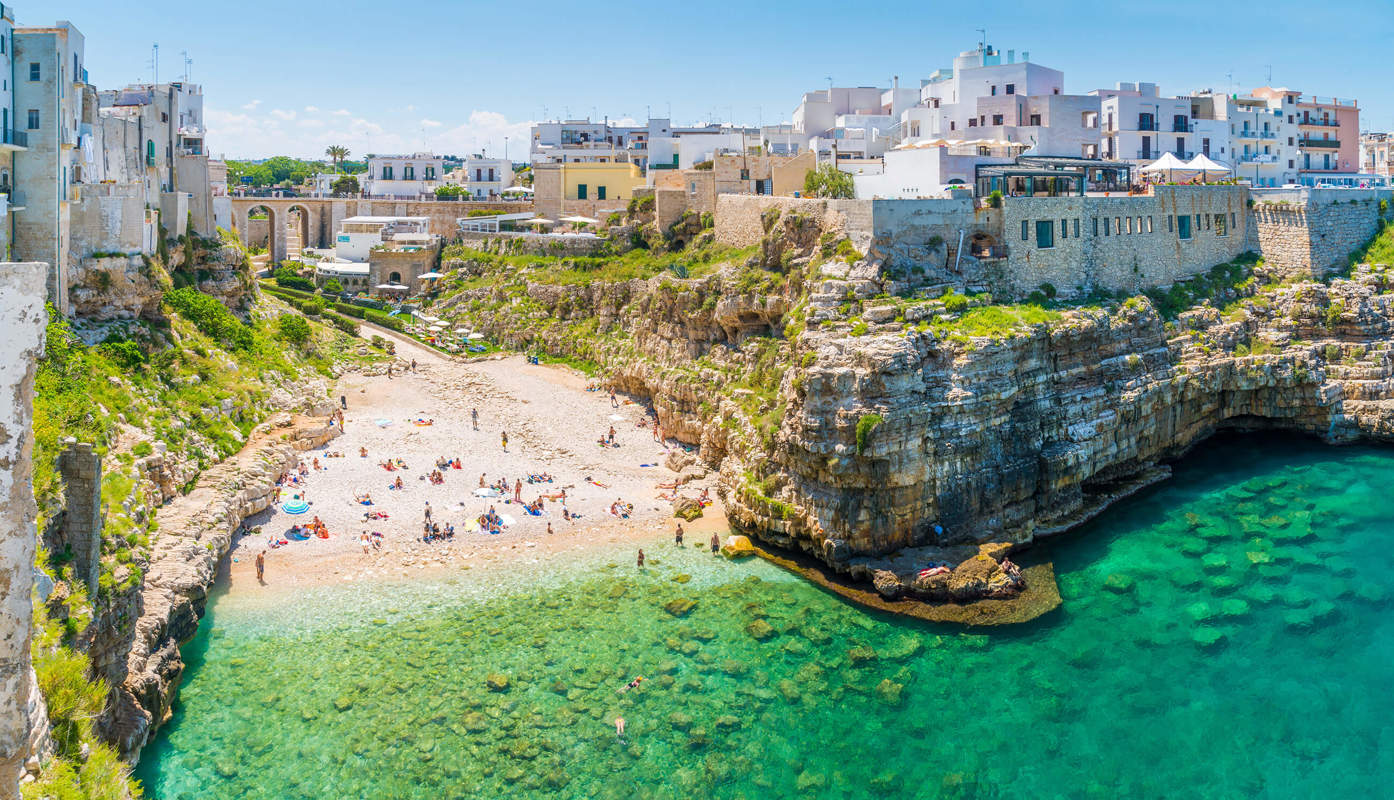 Bari Shutterstock 1059201929