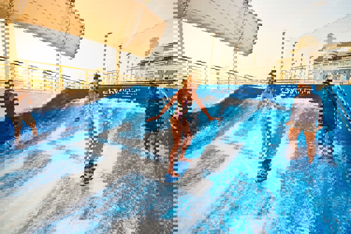 Royal Caribbean International Wonder of the Seas Flowrider 0.jpg.jpg