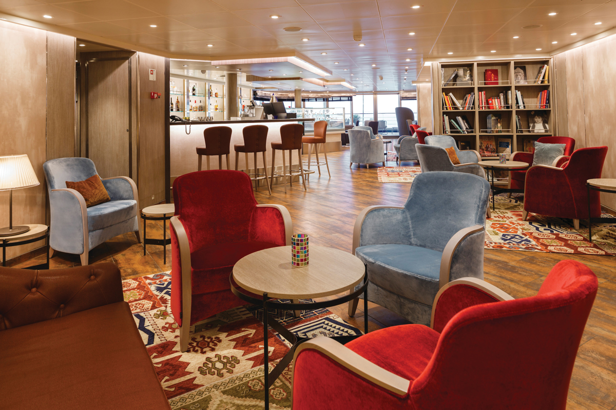 Silversea - Silver Spirit - Arts Cafe.jpg