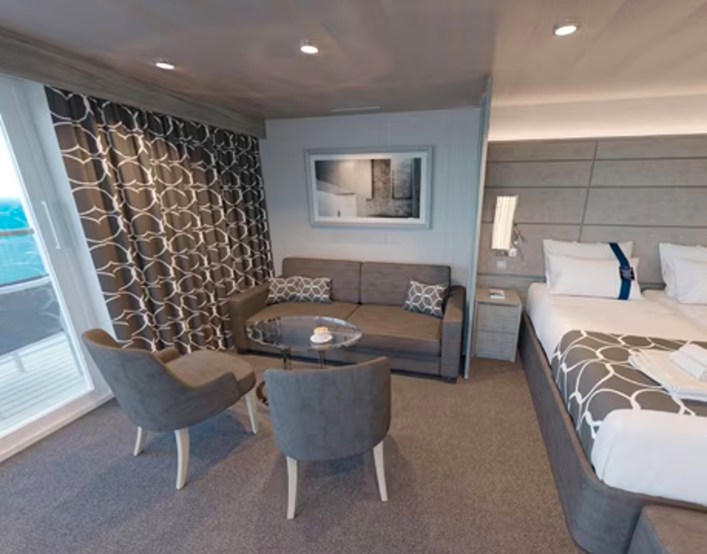 MSC Cruises MSC World America Grand Suite Aurea with Terrace 2.png