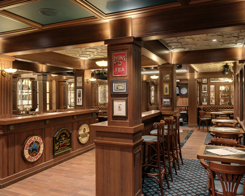 MSC Cruises MSC Meraviglia Brass Anchor Pub 2.jpg