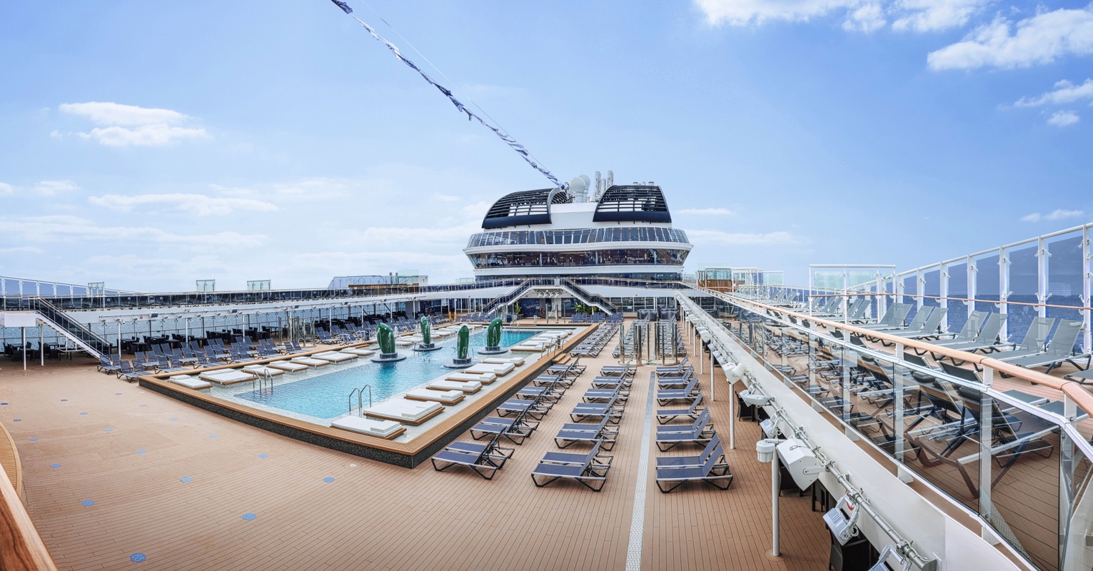 MSC Cruises MSC Virtuosa Atmosphere Pool 2.jpg