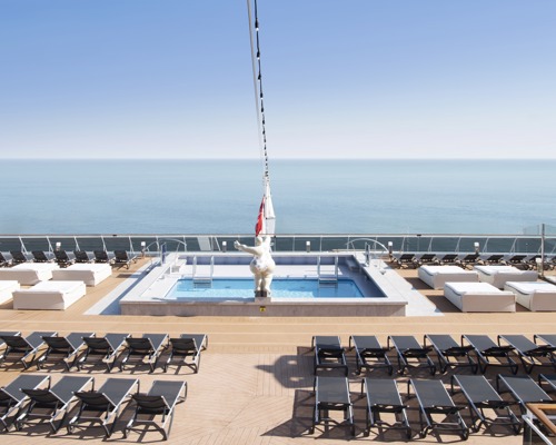 MSC Cruises MSC Belissima Horizon Pool 2.jpg
