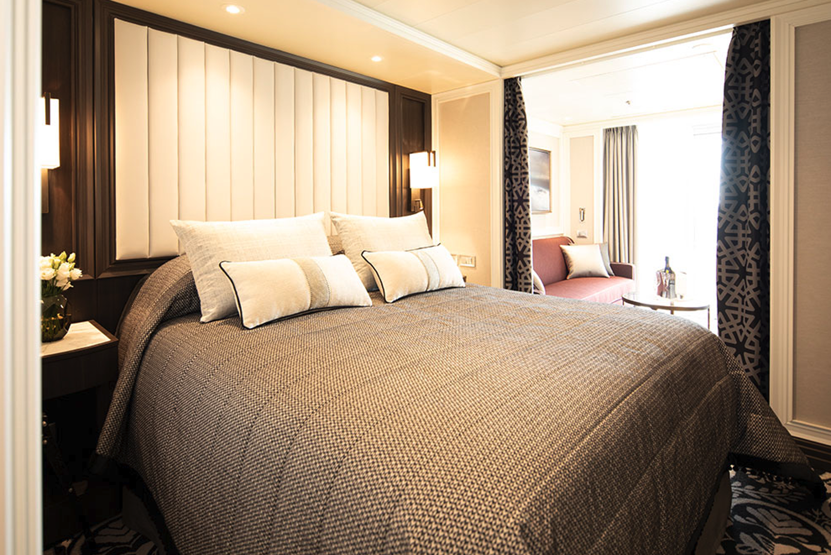 Deluxe Veranda Suite