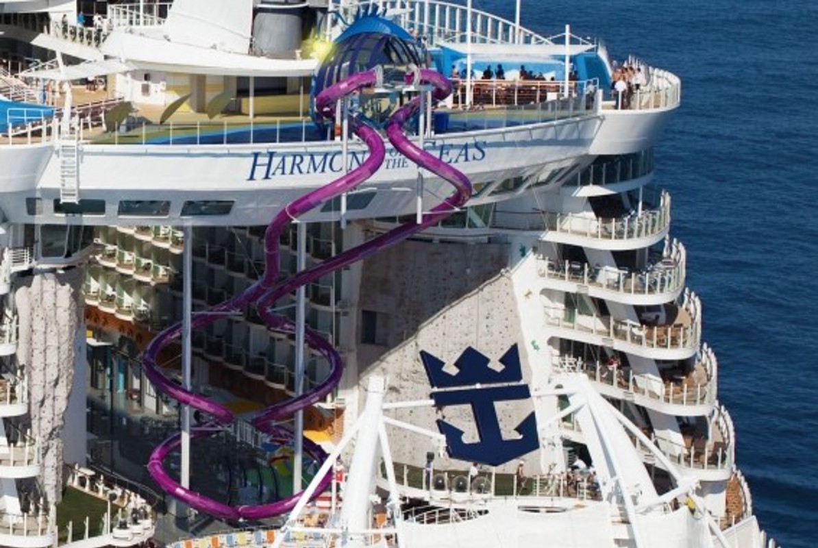 Harmony of the Seas ultimate abyss waterslide.jpg