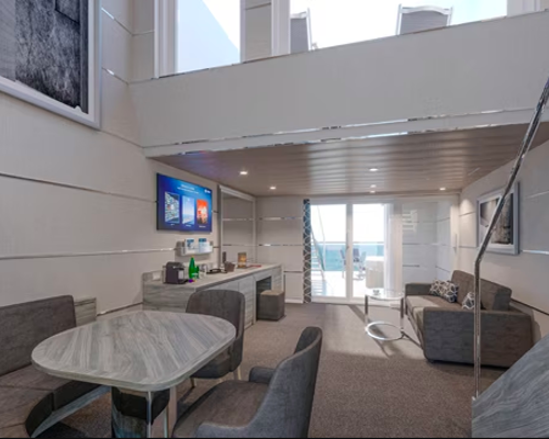 MSC Cruises MSC World America MSC Yacht Club Duplex Suite with Whirlpool Bath 3.png