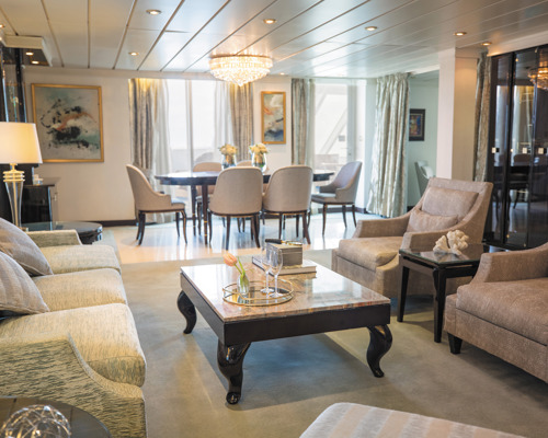 Regent Seven Seas MARINER Master Suite 0.jpg