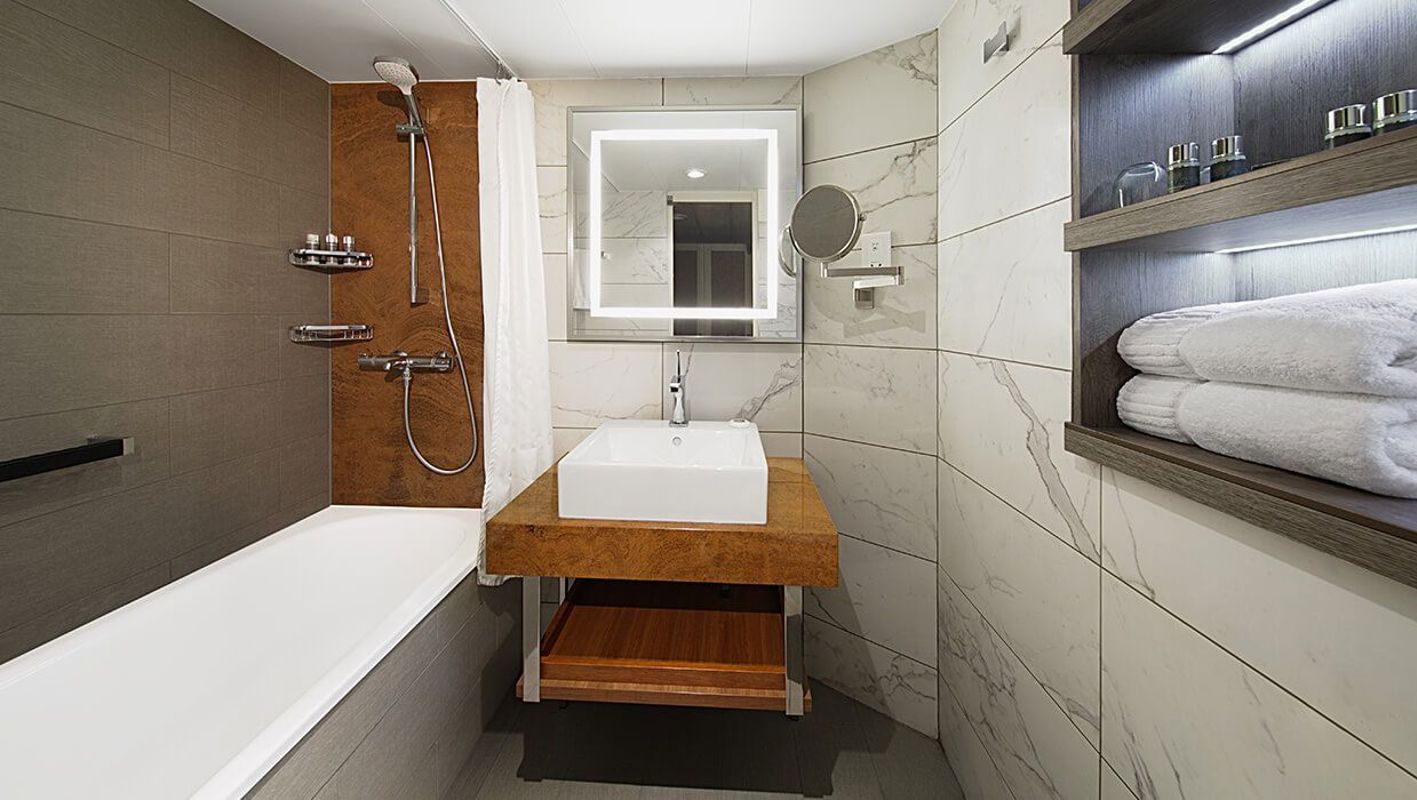 azamara club cruises azamara onward club continent suite 2.jpeg