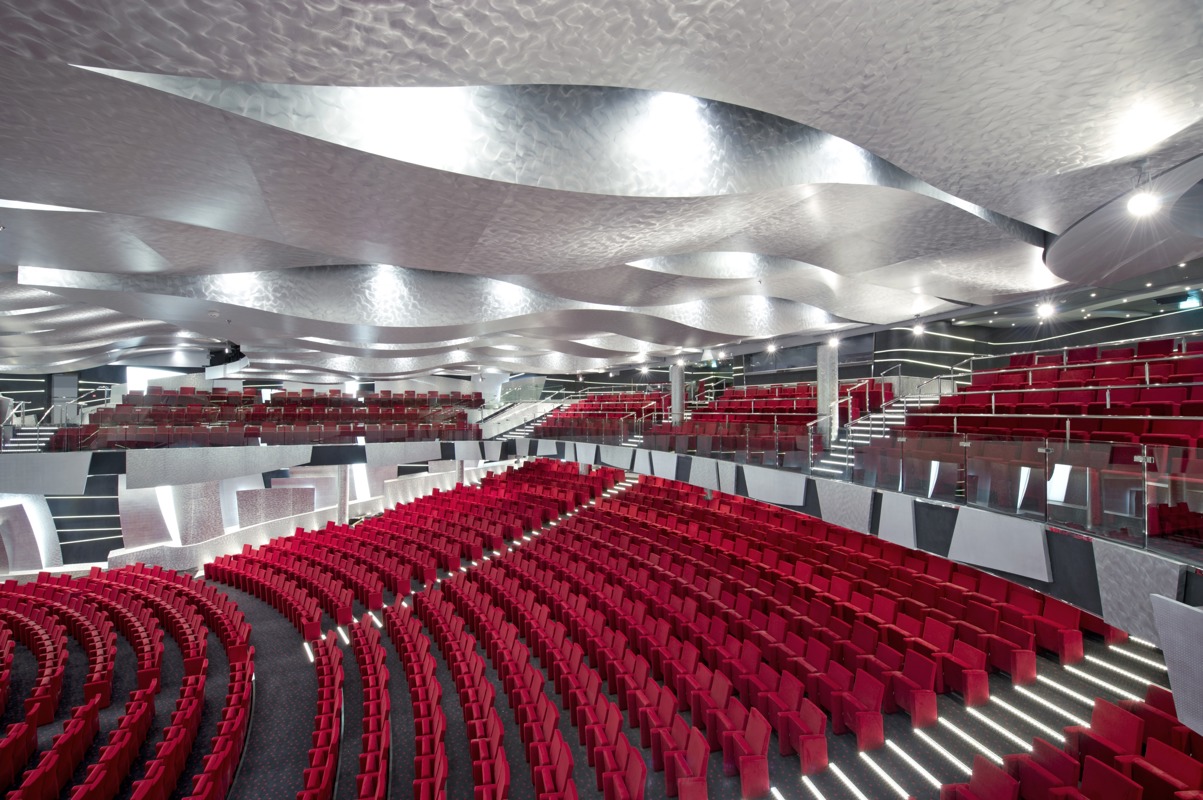 MSC Cruises MSC Divina Theatre 2.jpg