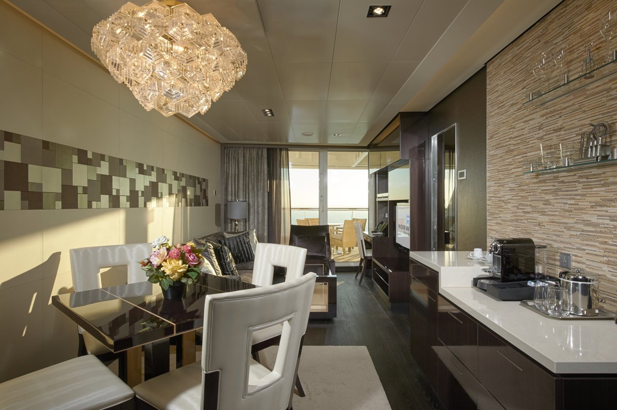 NCL Norwegian Escape The Haven Deluxe Owner's Suite with Balcony 1.jpeg