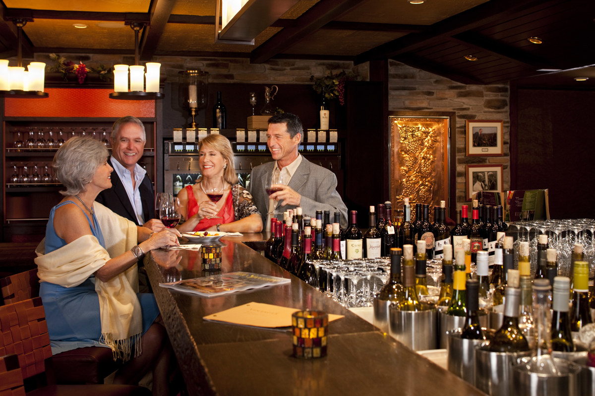 Royal Caribbean Independance of the seas Interior new VintagesInt070F.jpg