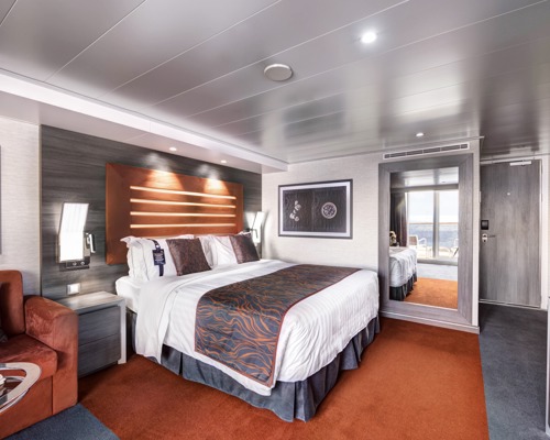 MSC Cruises MSC Meraviglia YC Deluxe Suite 0.jpg