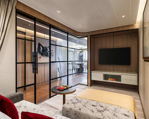 Oceania Cruises A-Class Oceania Suite 3.jpg