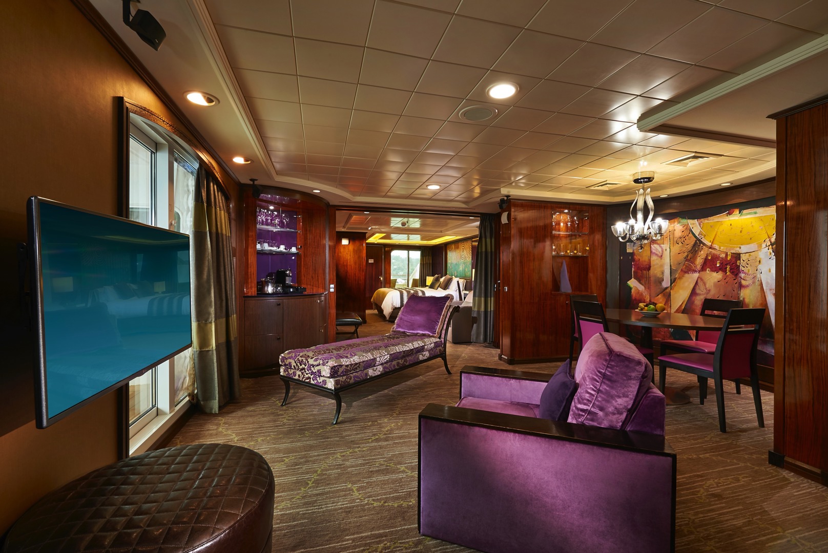 The Haven Deluxe Owner's Suite with Balcony