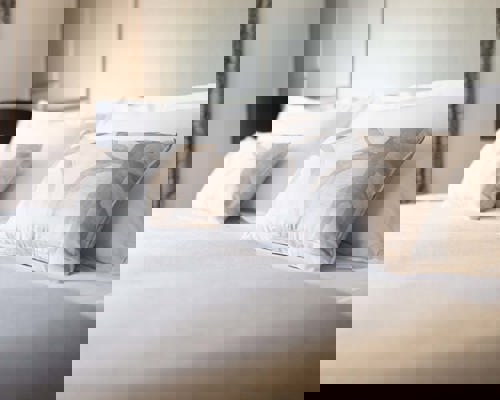 Regent Seven Seas VOYAGER Seven Seas Suite 1.jpg