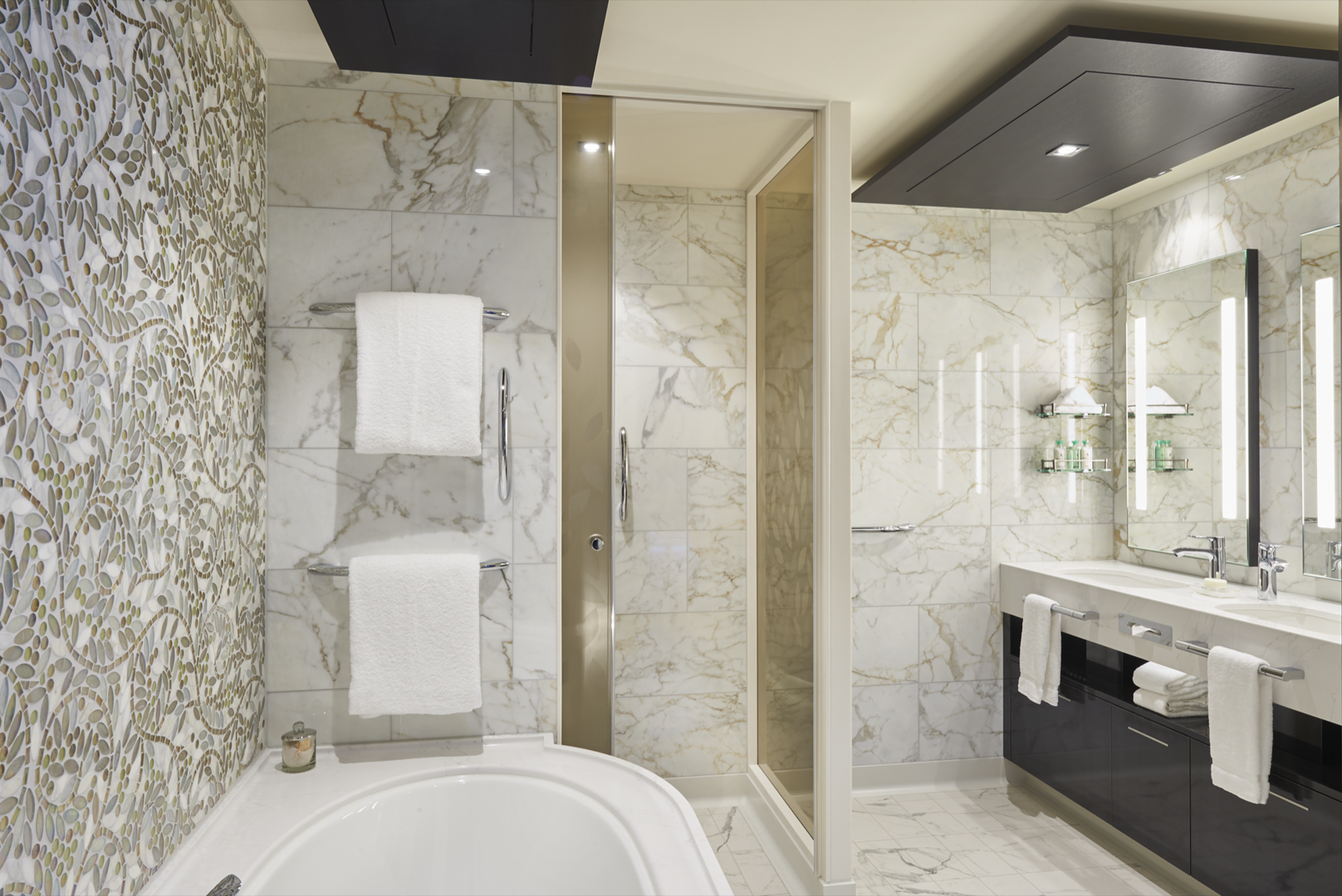 The Haven Deluxe Owner's Suite with Large Balcony