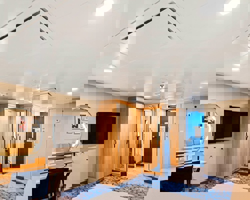 RCI Wonder of the Seas Spacious Interior.jpeg