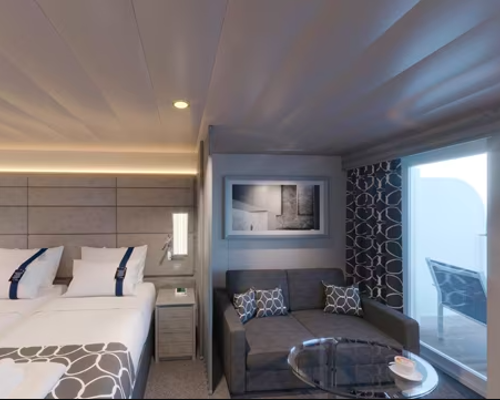 MSC Cruises MSC World America MSC Yacht Club Deluxe Suite 2.png