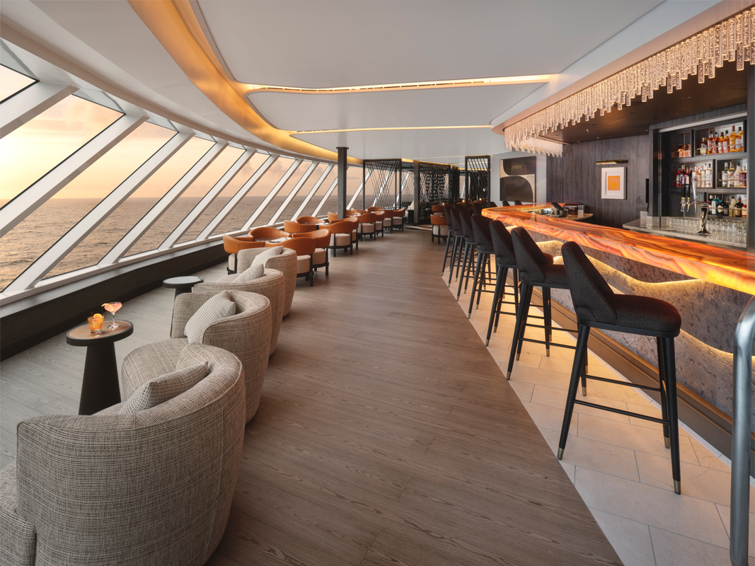 NCL Prima Observation Lounge Bar