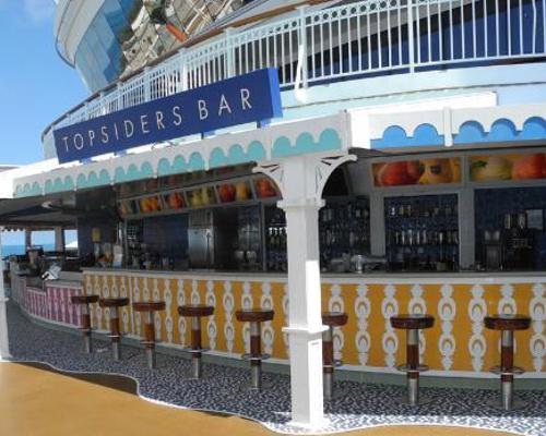 Norwegian Cruise Line Norwegian Sun topsiders bar.jpg