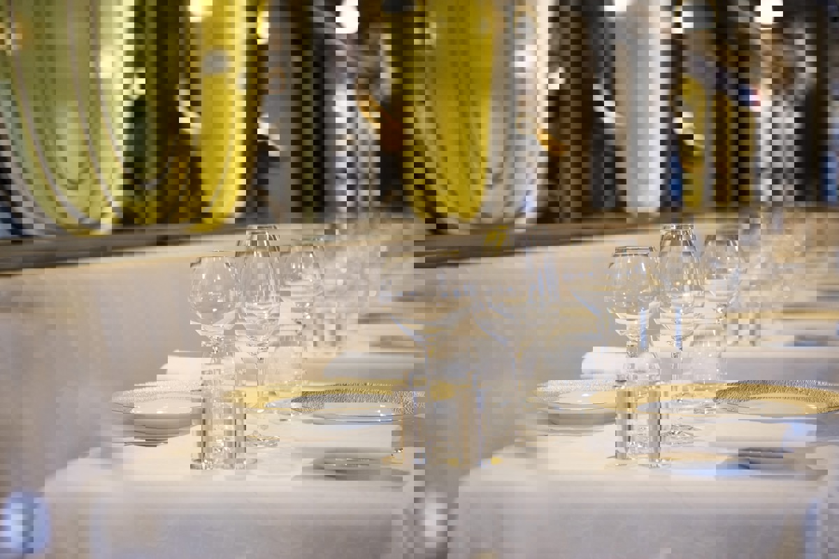 Regent Seven Seas EXPLORER Chartreuse 1.jpg