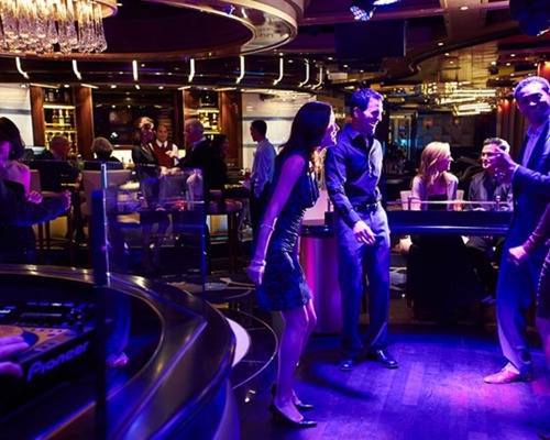 Princess Cruises Royal Class Interior club 6.jpg