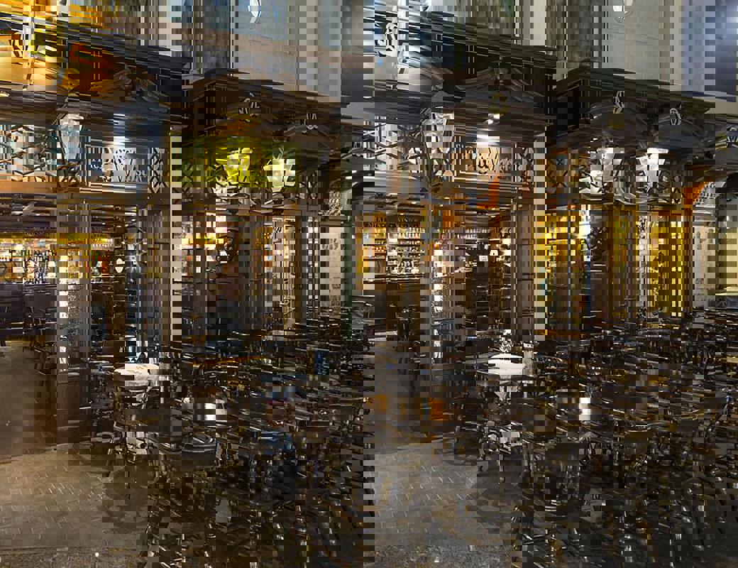 RCI English Pub.jpeg