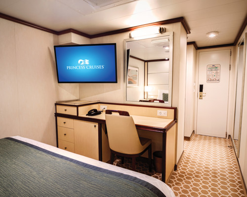 Regal Princess Cruise Ship | LoveitBookit