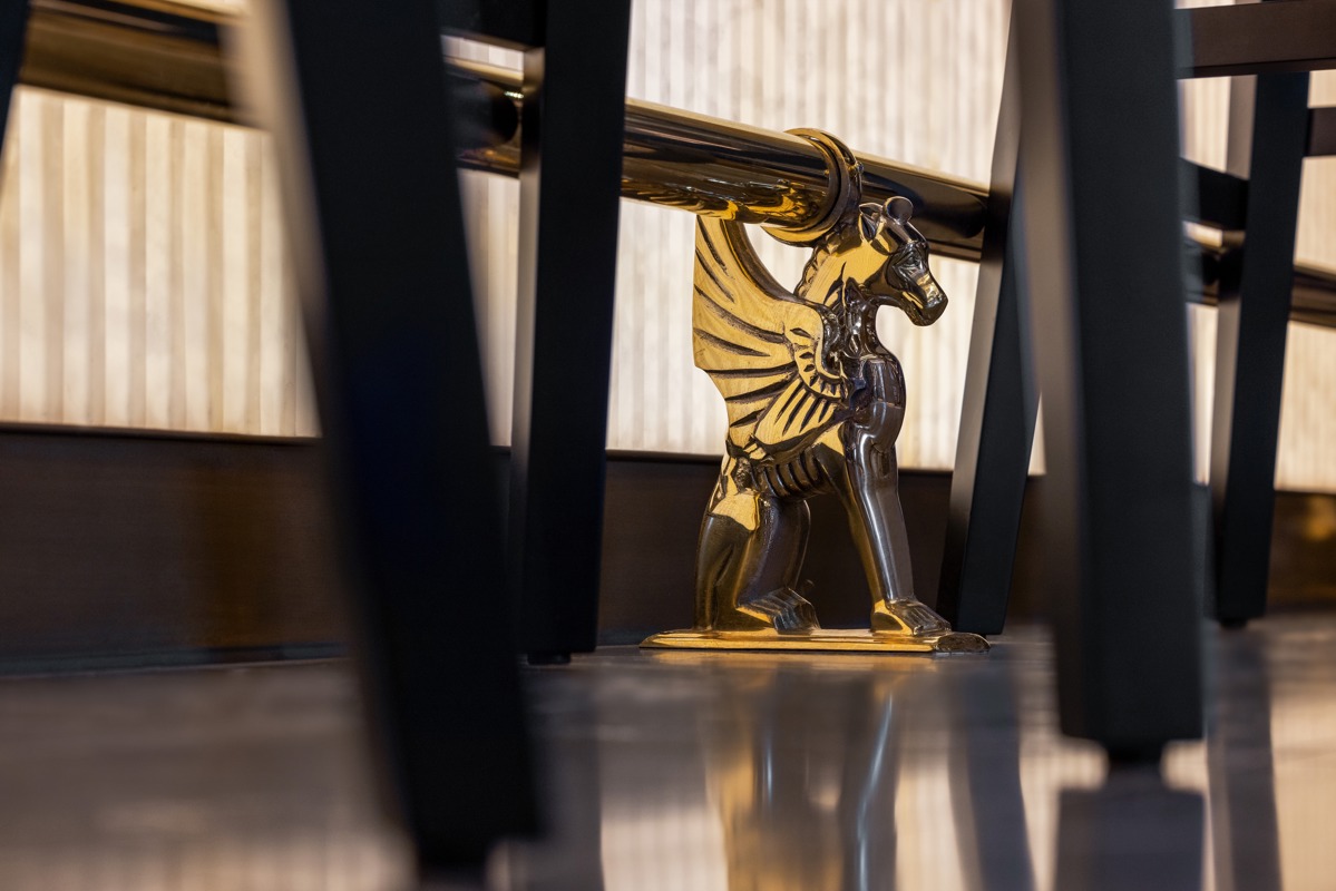 Oceania Cruises A-Class Casino Bar 0.jpg