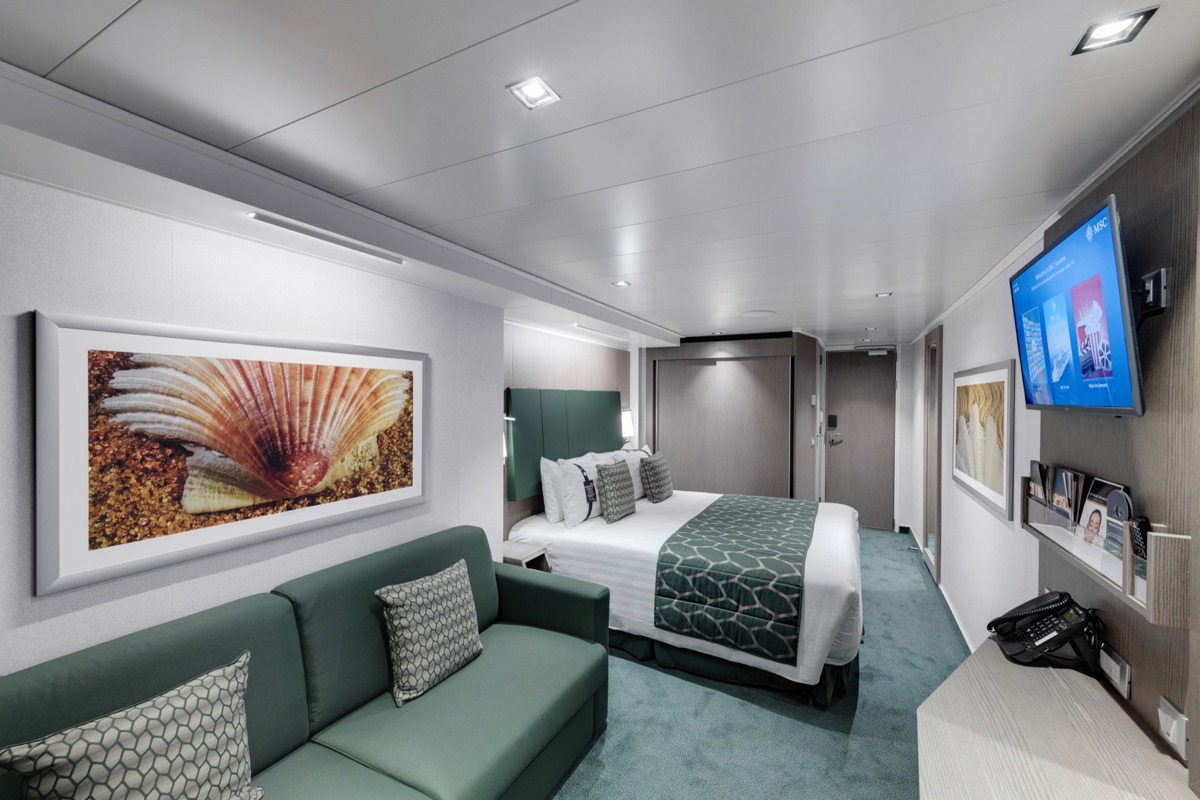 MSC Cruises MSC Seaview Accommodation Balcony 2.jpg