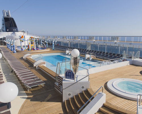 MSC Cruises MSC Opera Le Piscine and Doremi Spray Park 2.jpg