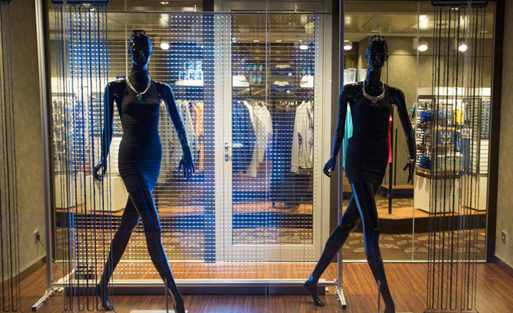 Playmakers℠ Sports Bar & Arcade