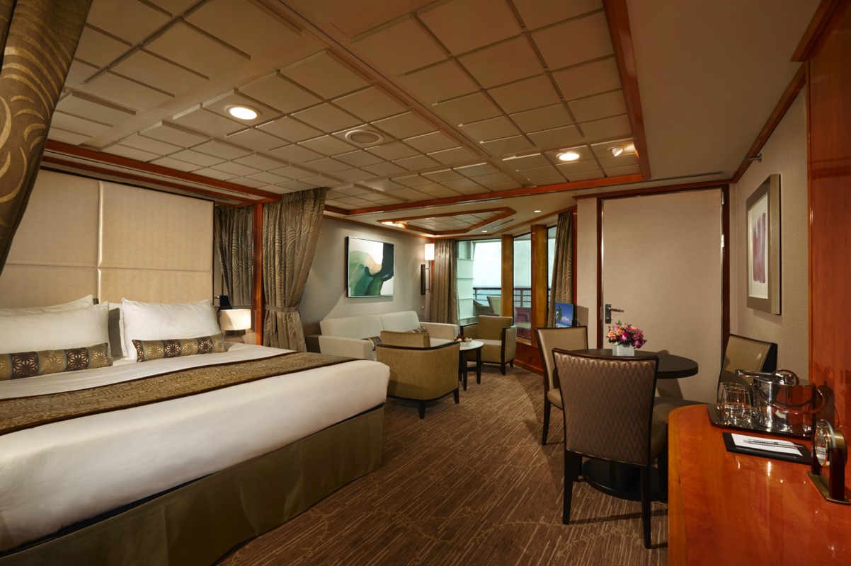 NCL Norwegian Dawn Forward-Facing Deluxe Penthouse with Large Balcony.jpeg