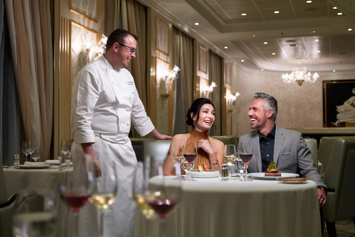 OC O Grand Dining Room Dining Lifestyle Service Chef Couple 2024 06 12 10 30 43