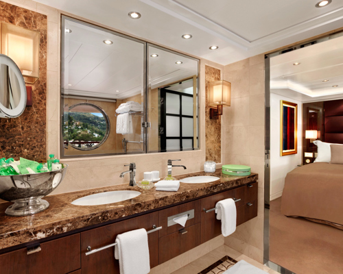 OC O Oceania Suite Bathroom Bedroom 2024 06 12 08 41 46