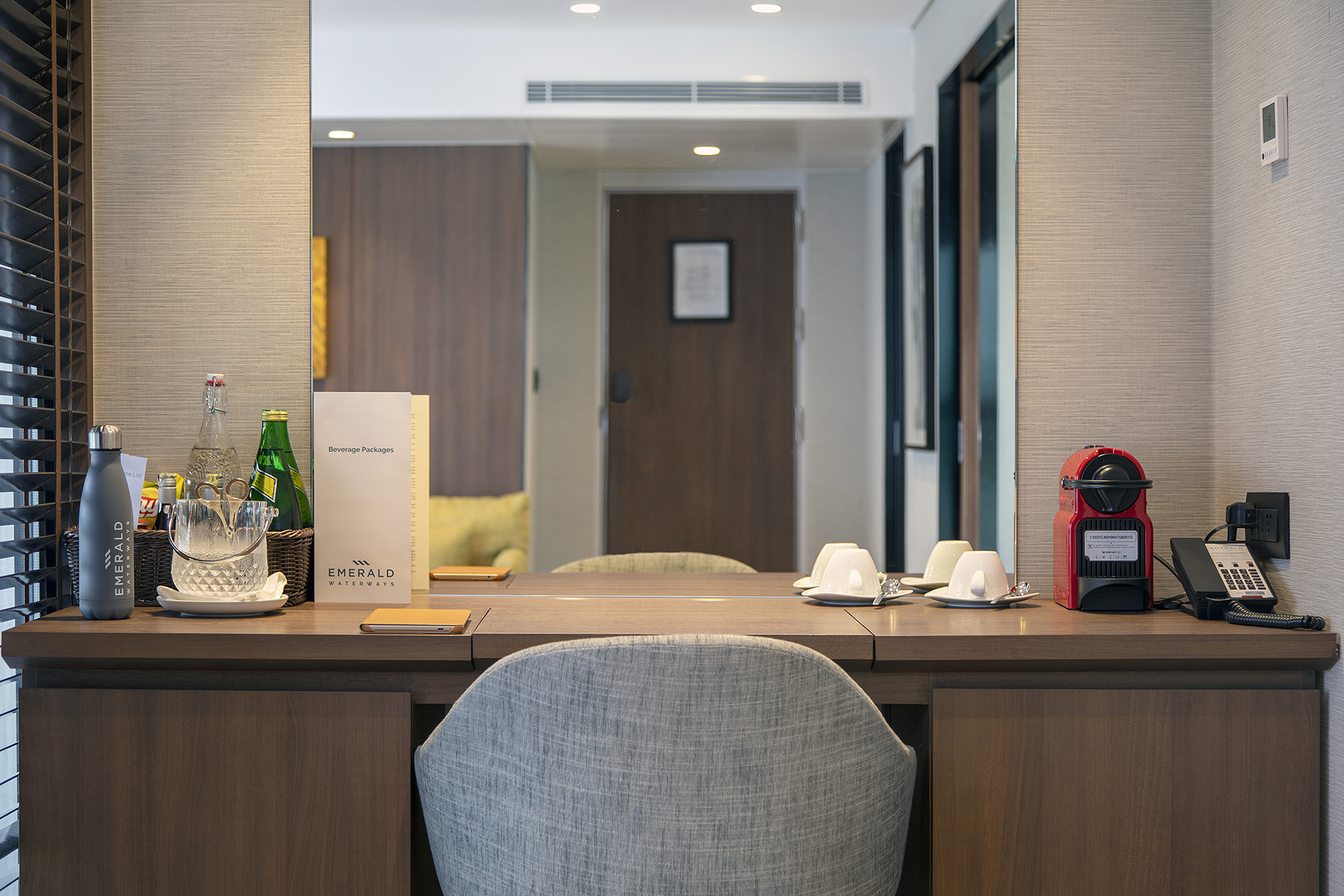 Owner's One-Bedroom Suite - Deck 4