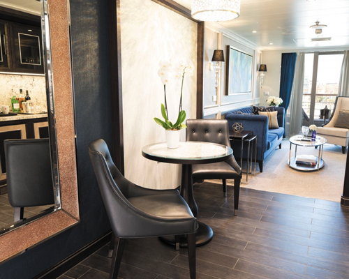 Regent Seven Seas EXPLORER Penthouse Suite 1.png
