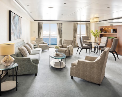 Regent Seven Seas VOYAGER Master Suite 0.jpg