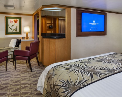 HAL Noordam Neptune Suite 3.jpg