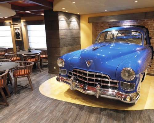 MSC Cruises MSC Fantasia El Sombrero 3.jpg