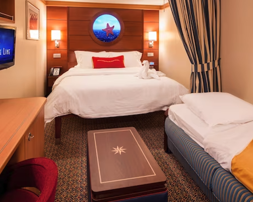 Disney Cruise Line, Disney Dream, Deluxe Inside.png