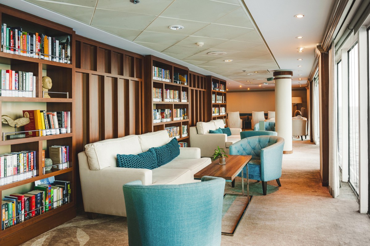 Azamara Pursuit - Living Room.jpg