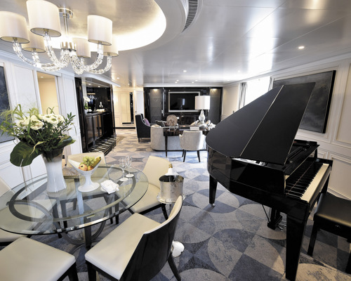 Regent Seven Seas EXPLORER Master Suite 0.jpg