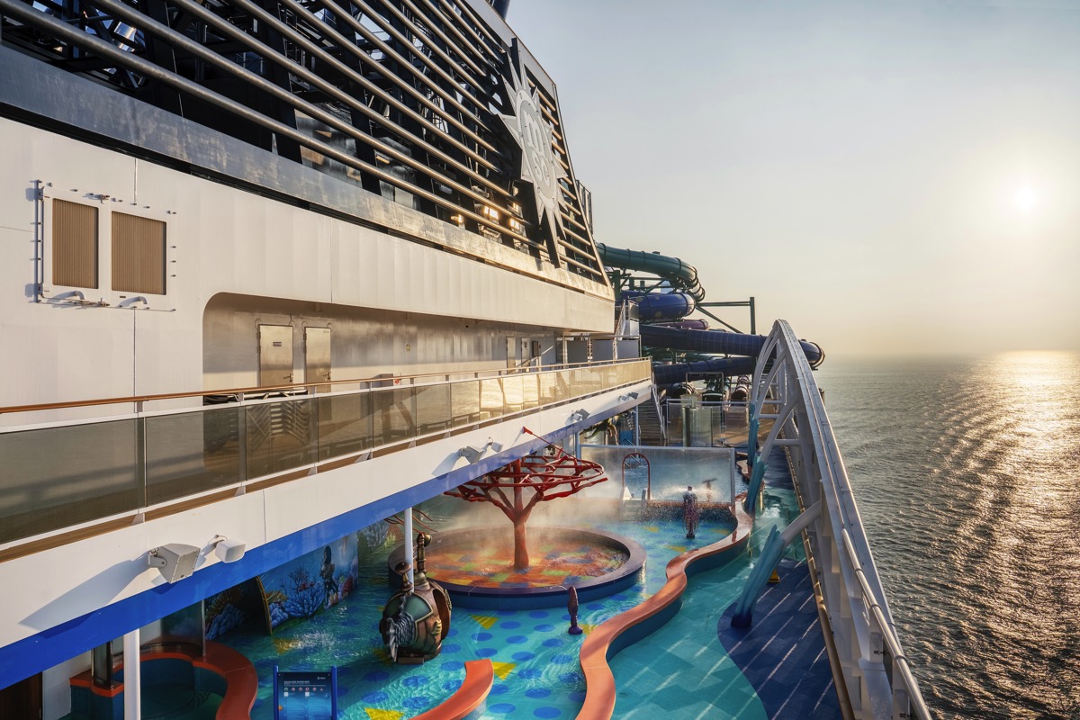 Msc Cruises Msc World Europa Aurora Borealis Aquapark   Ivan Sarfatti And Msc Rights 2