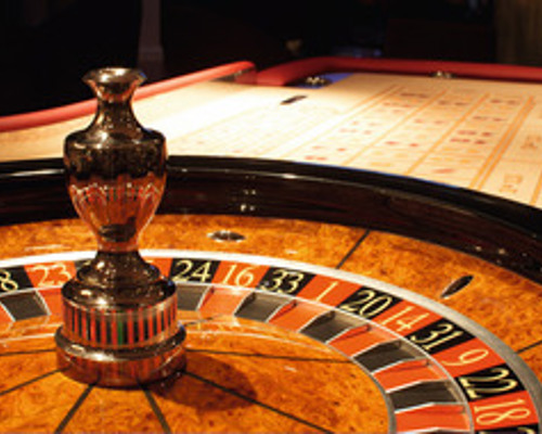 TUI Cruises Mein Schiff 4 Interior Casino 2.jpg