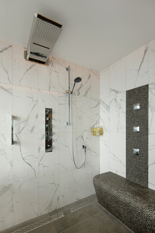 CEL FL Penthouse Suite Bathroom 2