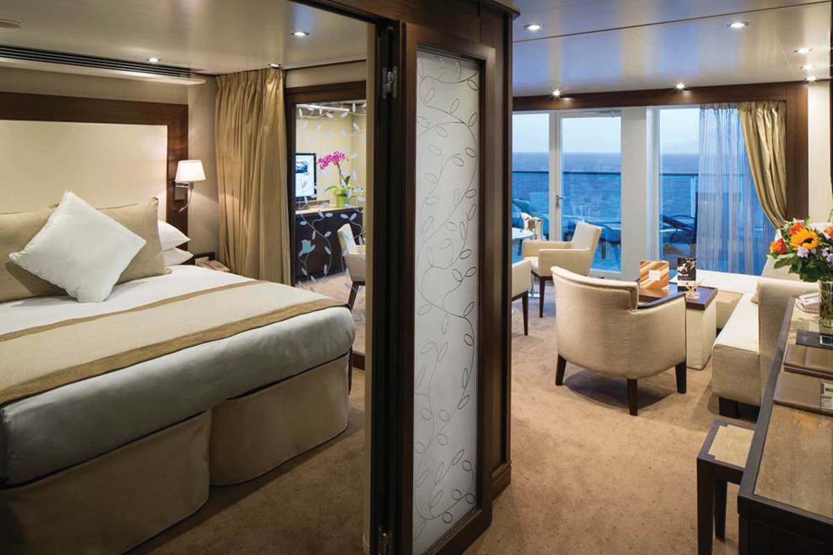 Seabourn Odysee Class - Penthouse Spa SUite 3.jpg