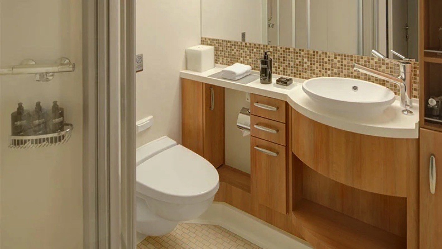 Celebrity Cruises Celebrity Silhouette Prime Concierge Class.jpg