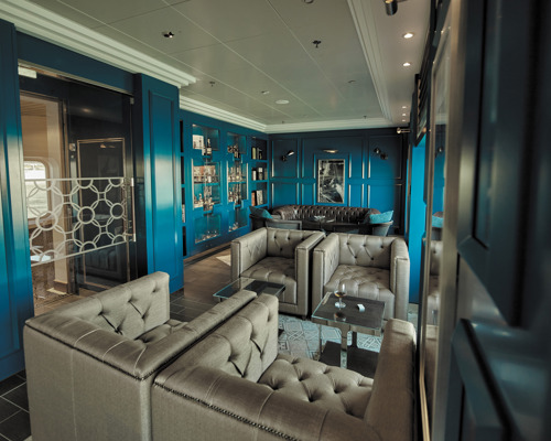 Regent Seven Seas VOYAGER Connoiseur Club.jpg