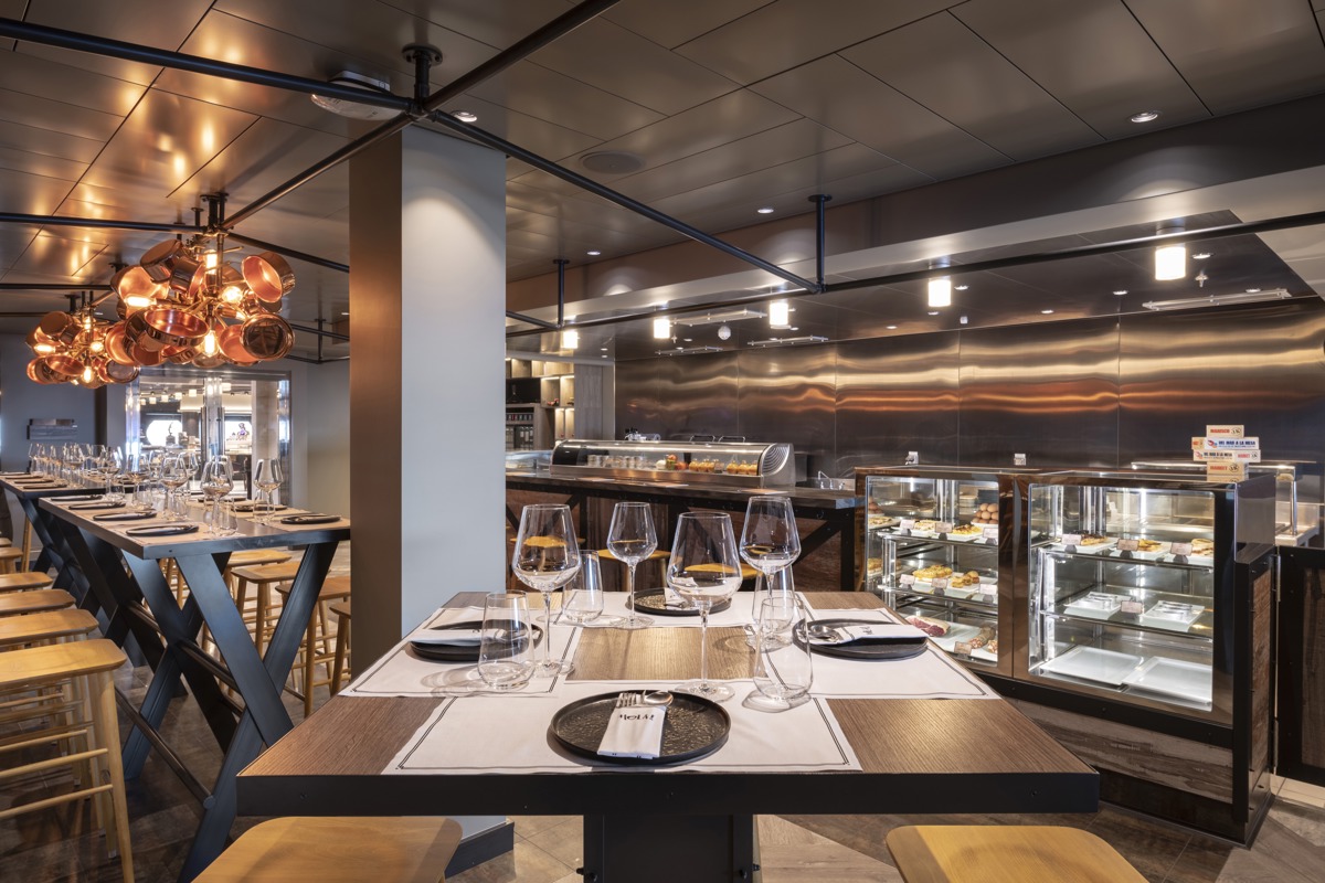 MSC Cruises MSC Belissima HOLA Tapas 1.jpg